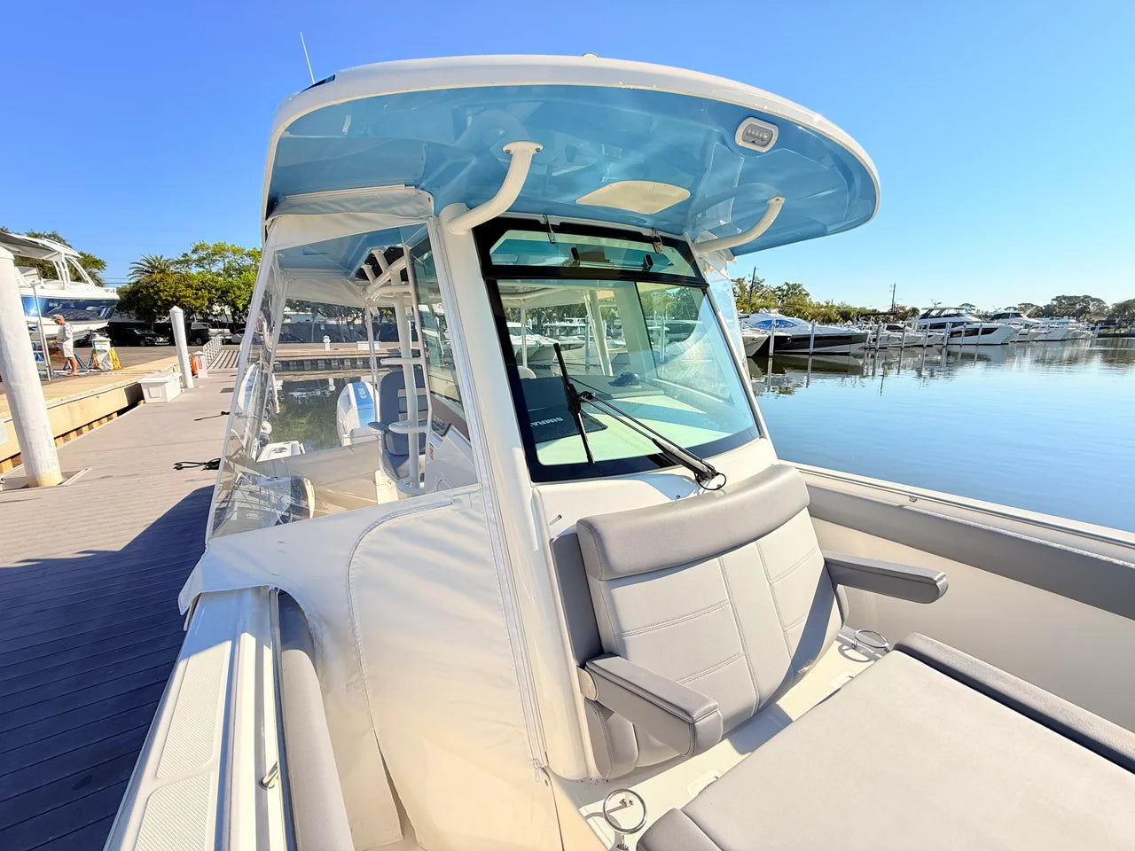 2026 Boston Whaler 330 Outrage 33.0 feet, Clearwater, Florida #30