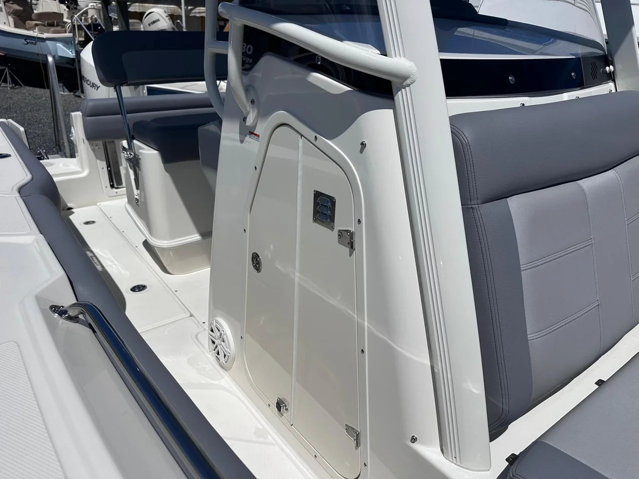 2026 Boston Whaler 230 Outrage 23.0 feet, Clearwater, Florida #18