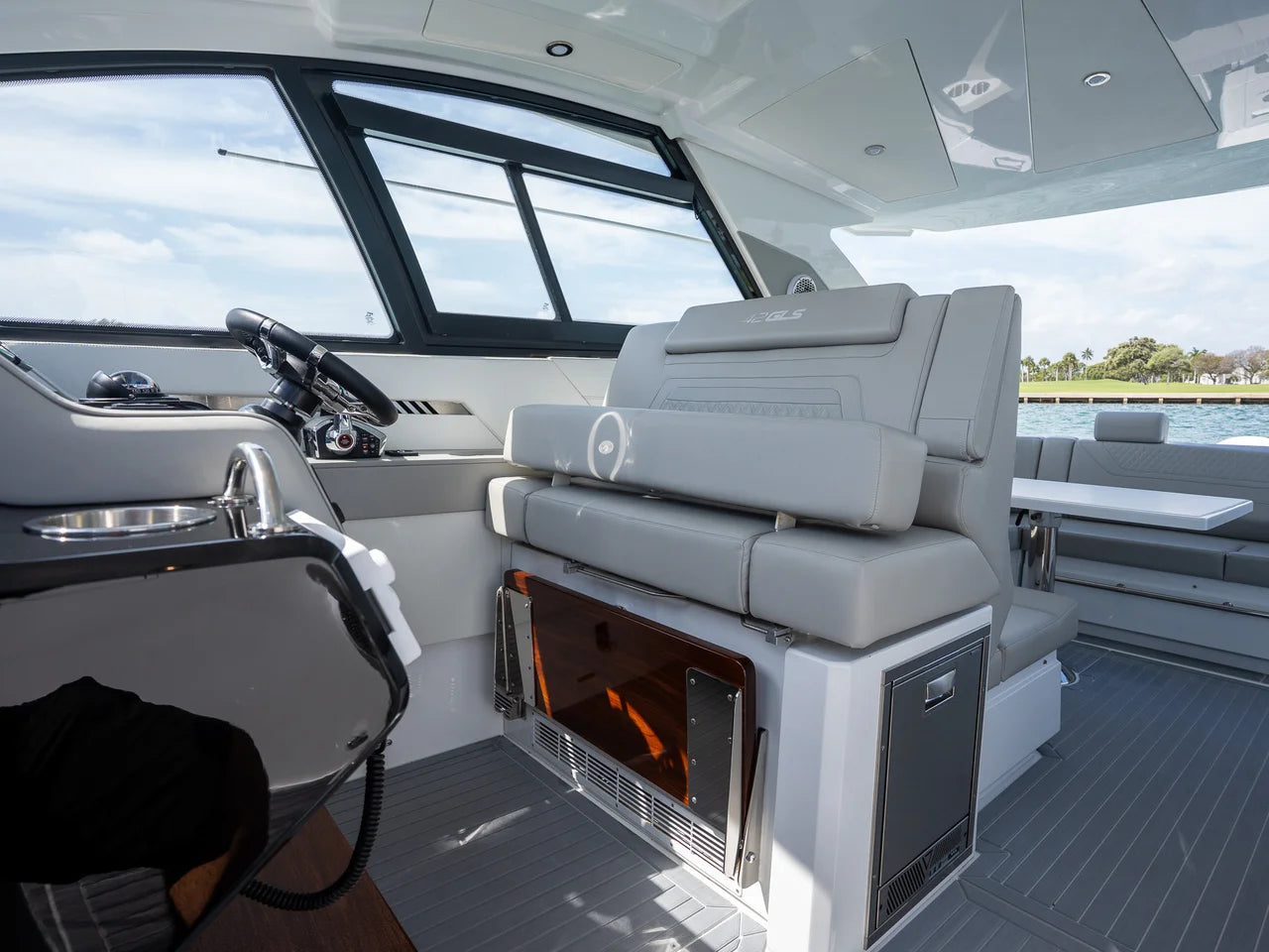 2026 Cruisers Yachts 42 GLS Outboard 42.0 feet, Clearwater, Florida #41