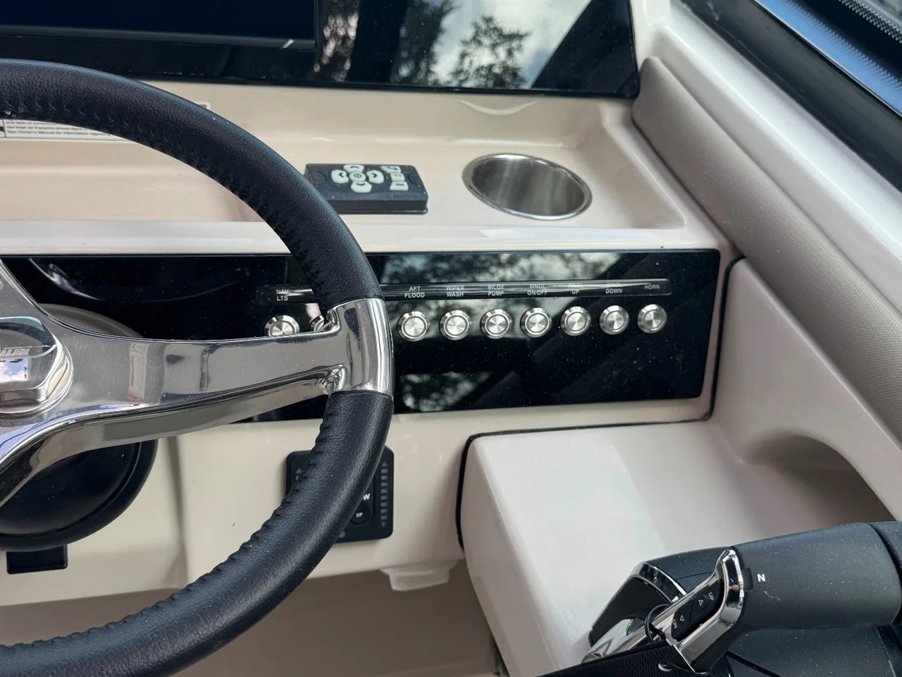 2026 Boston Whaler 330 Vantage 33.0 feet, Clearwater, Florida #18
