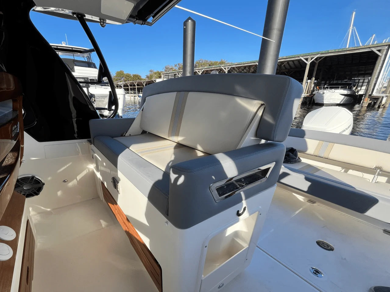 2025 Boston Whaler 380 Realm 38.0 feet, Clearwater, Florida #25