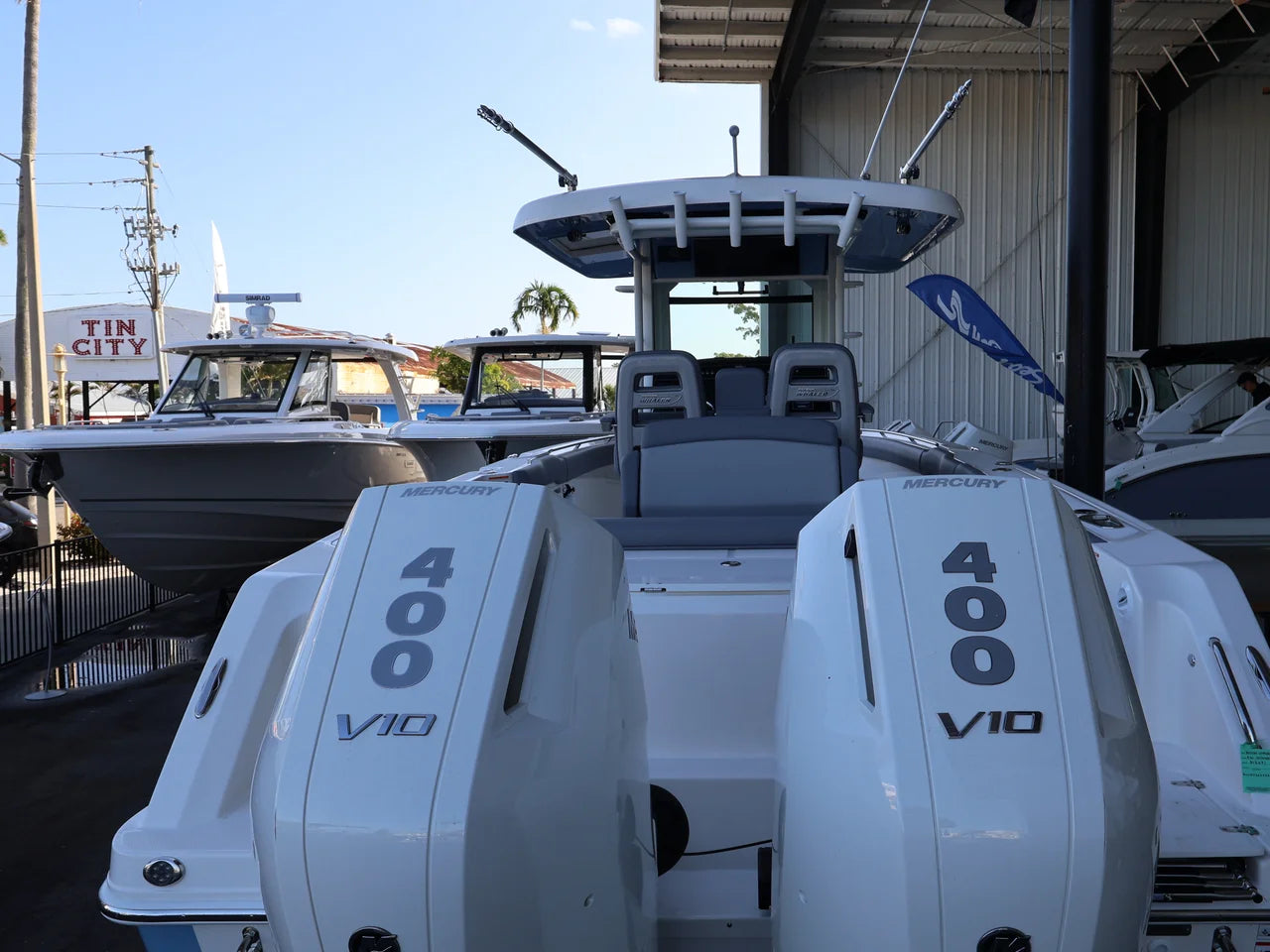2026 Boston Whaler 330 Outrage 33.0 feet, Clearwater, Florida #6