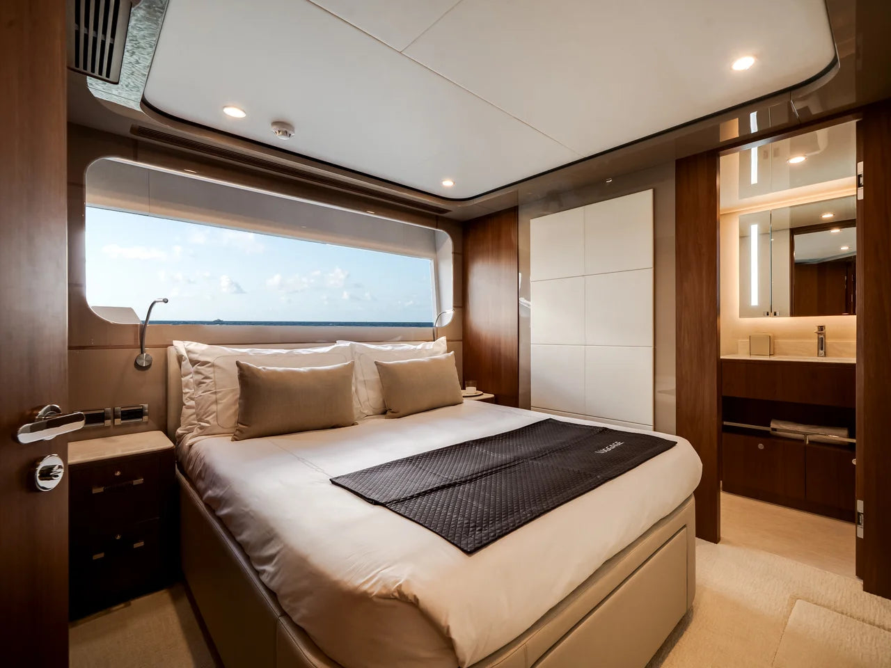 2026 Ocean Alexander 30R 98.0 feet, Clearwater, Florida #59