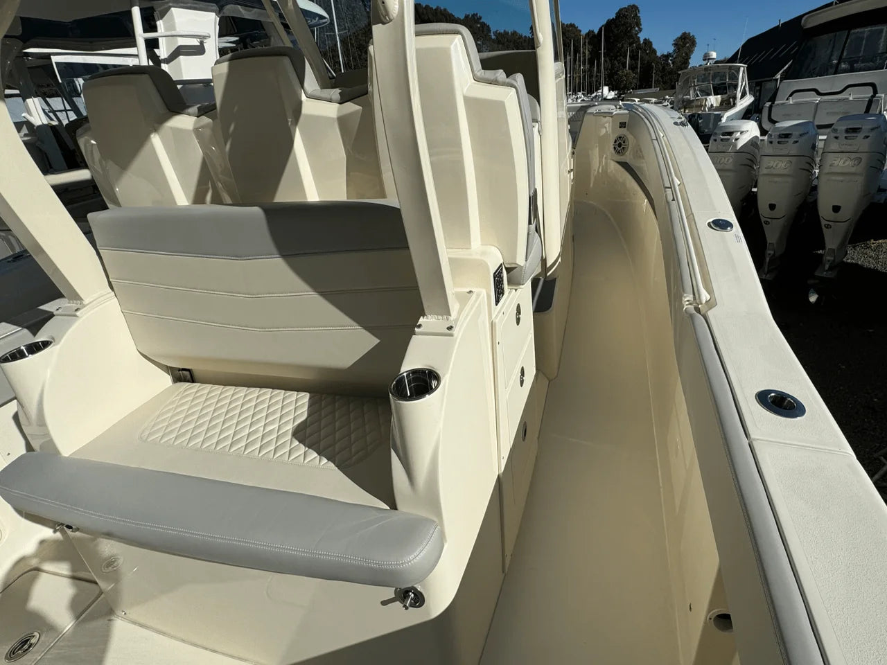 2025 Scout 357 LXF 35.0 feet, Clearwater, Florida #42