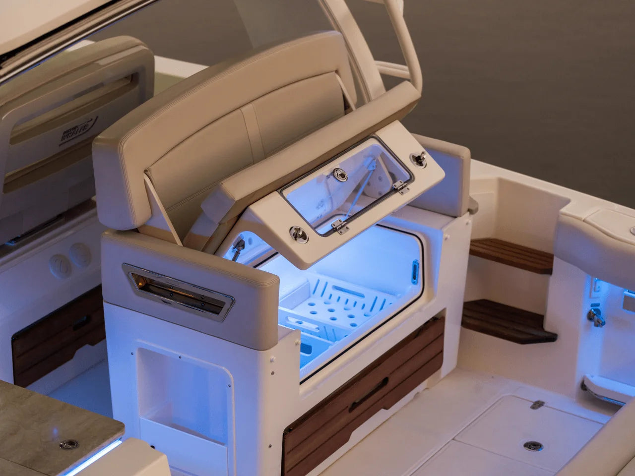 2026 Boston Whaler 380 Realm 38.0 feet, Clearwater, Florida #71
