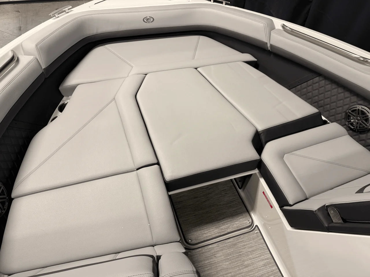 2025 Cobalt R8 Outboard 28.0 feet, Crosslake, MN #134