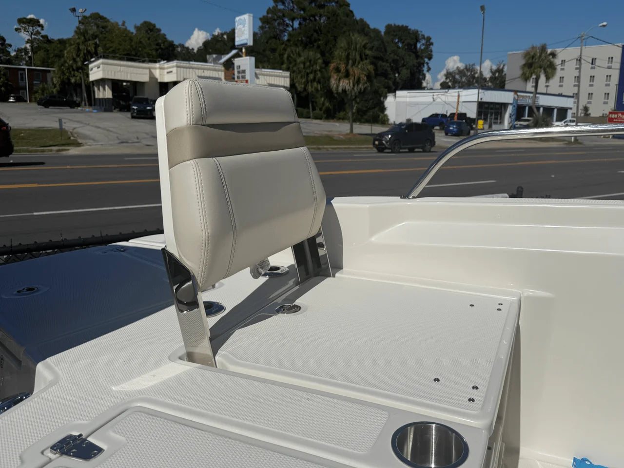 2026 Boston Whaler 250 Dauntless 25.0 feet, Clearwater, Florida #25