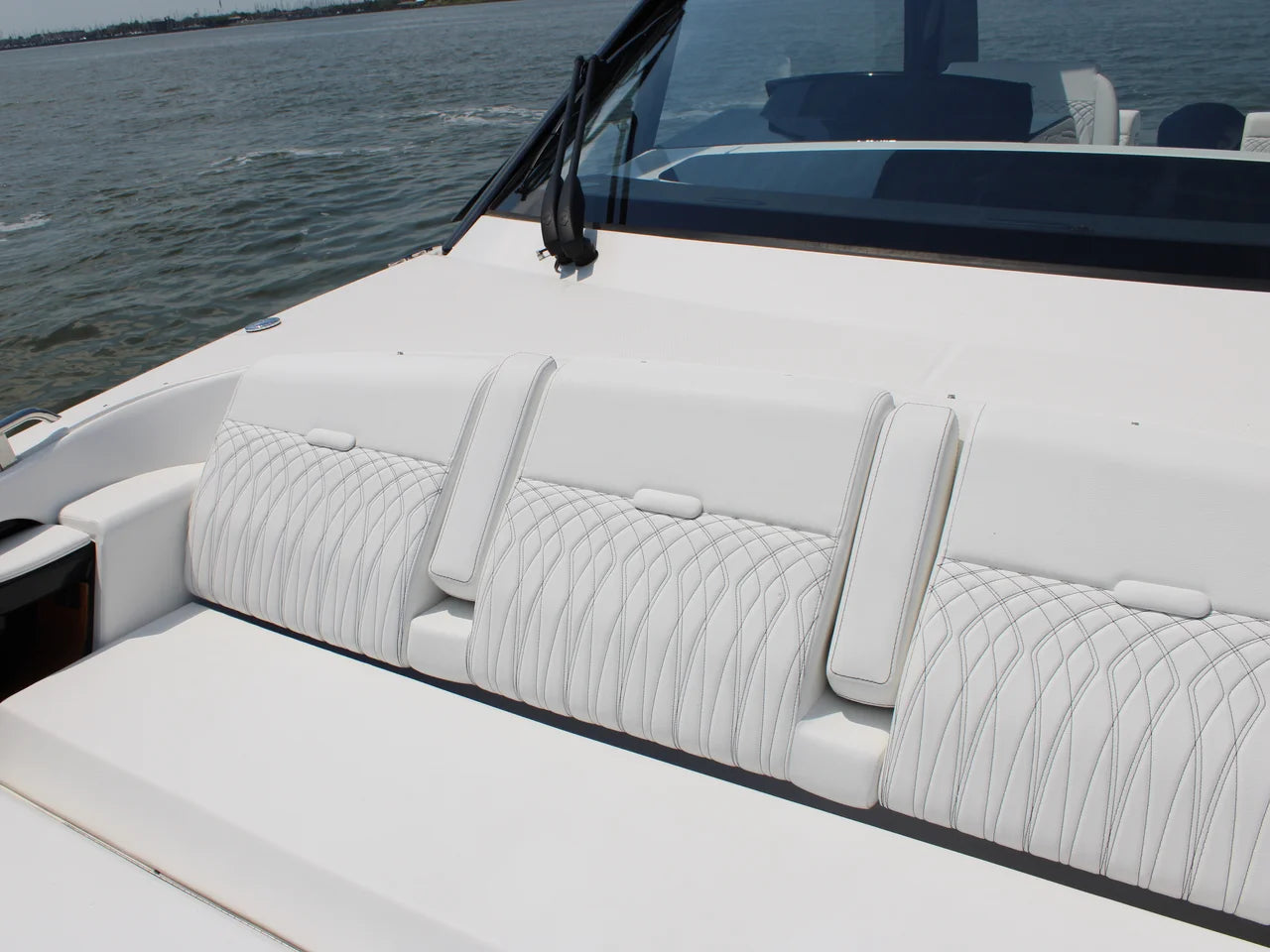 2026 Sea Ray Sundancer 370 Outboard 37.0 feet, Clearwater, Florida #96