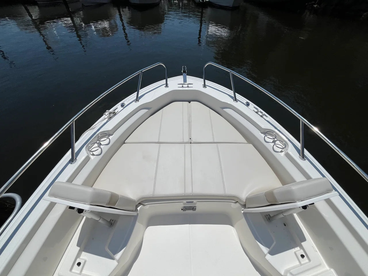 2026 Boston Whaler 250 Dauntless 25.0 feet, Clearwater, Florida #25