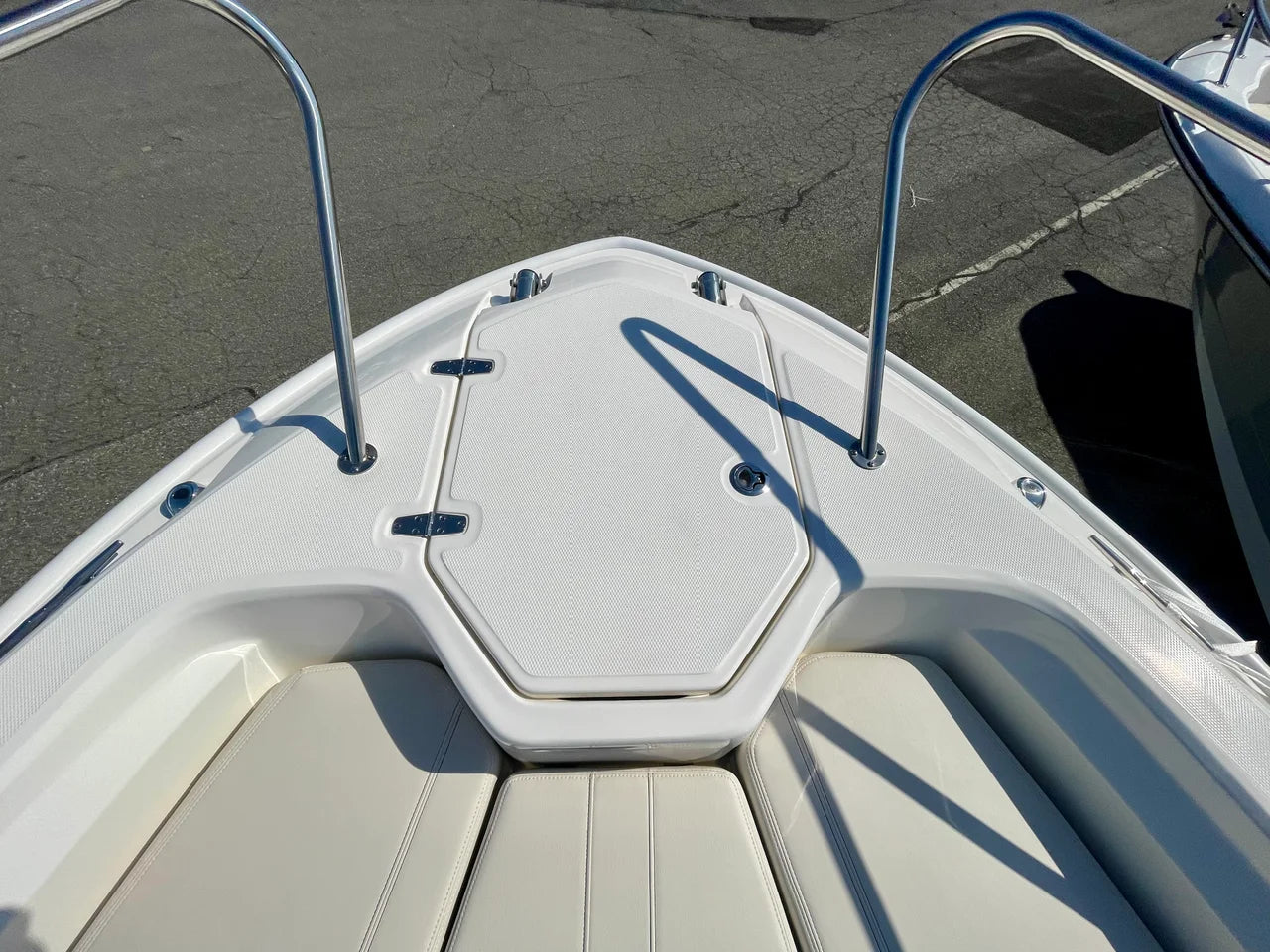 2026 Boston Whaler 280 Dauntless 28.0 feet, Clearwater, Florida #21