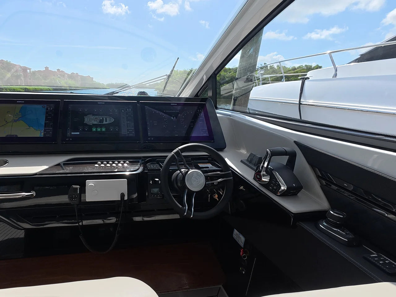 2026 Cruisers Yachts 50GLS OB 50.0 feet, Clearwater, Florida #32