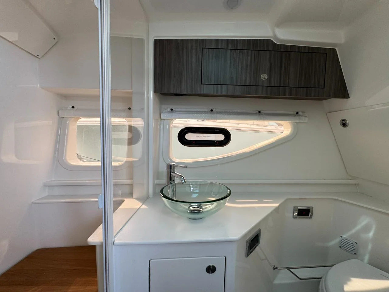 2026 Sea Ray Sundancer 370 Outboard 37.0 feet, Clearwater, Florida #51