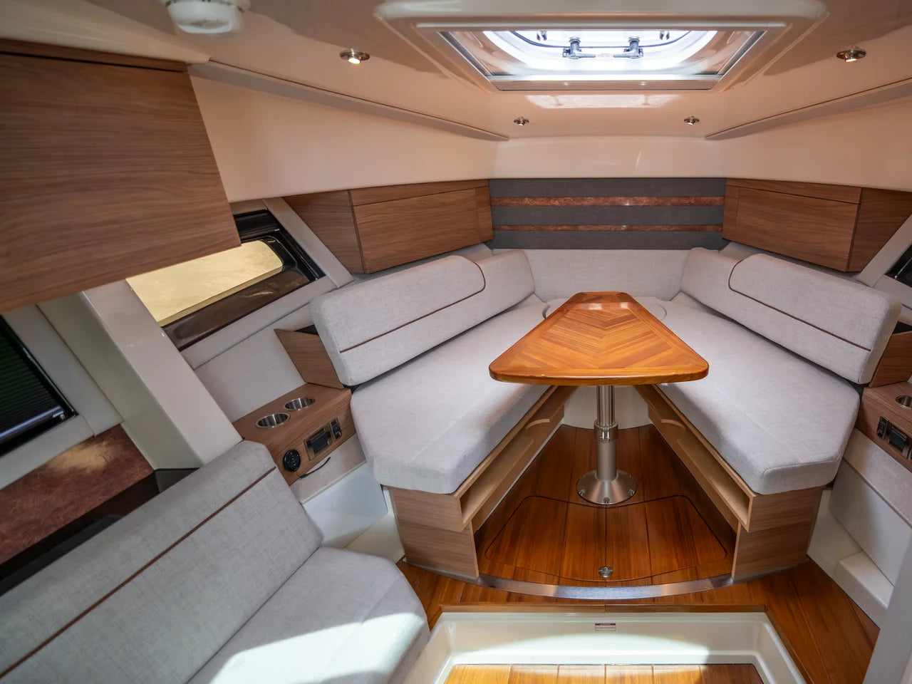 2026 Boston Whaler 365 Conquest 36.0 feet, Clearwater, Florida #22