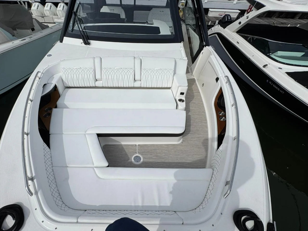 2026 Sea Ray Sundancer 370 Outboard 37.0 feet, Clearwater, Florida #65