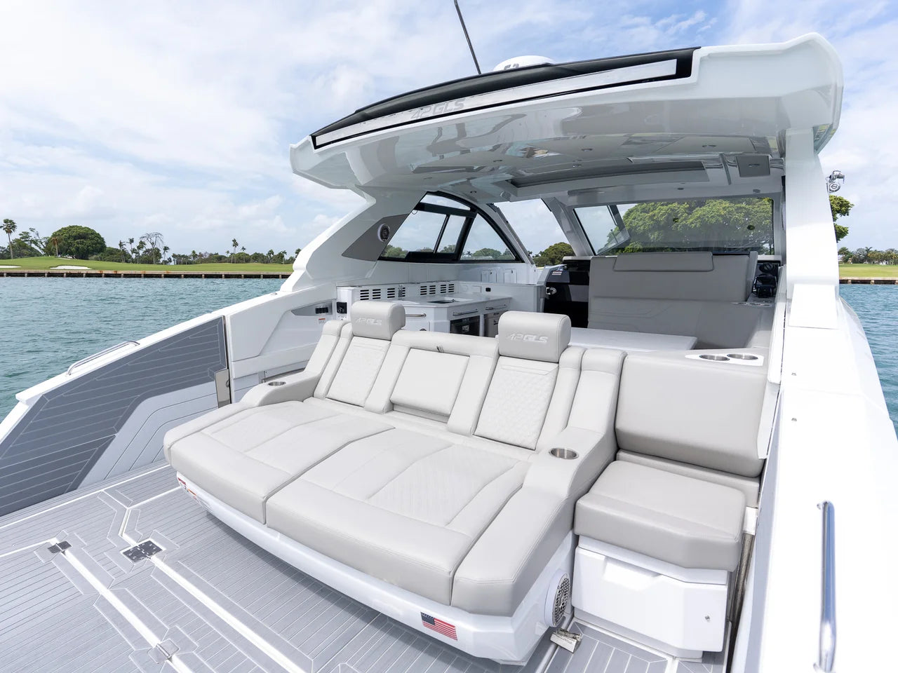 2026 Cruisers Yachts 42 GLS Outboard 42.0 feet, Clearwater, Florida #24