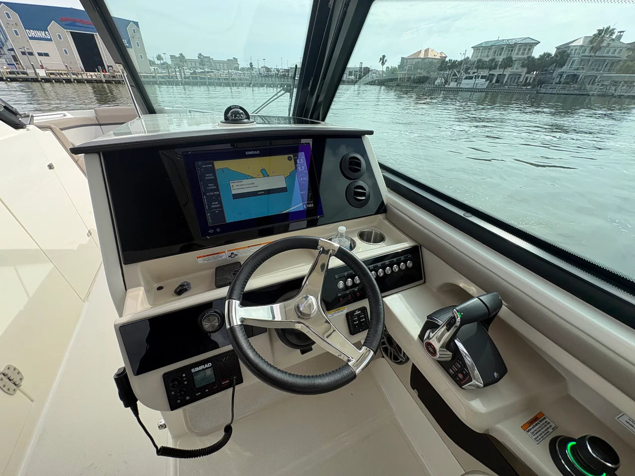 2025 Boston Whaler 330 Vantage 33.0 feet, Clearwater, Florida #28