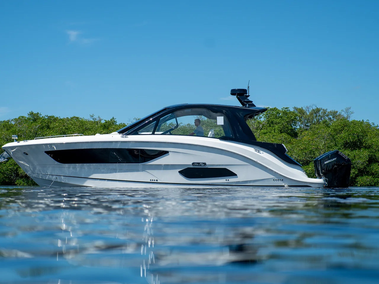 2026 Sea Ray Sundancer 370 Outboard 37.0 feet, Clearwater, Florida #35