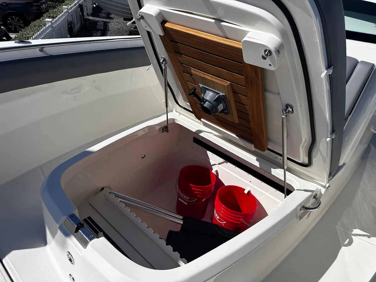 2026 Boston Whaler 330 Outrage 33.0 feet, Clearwater, Florida #18