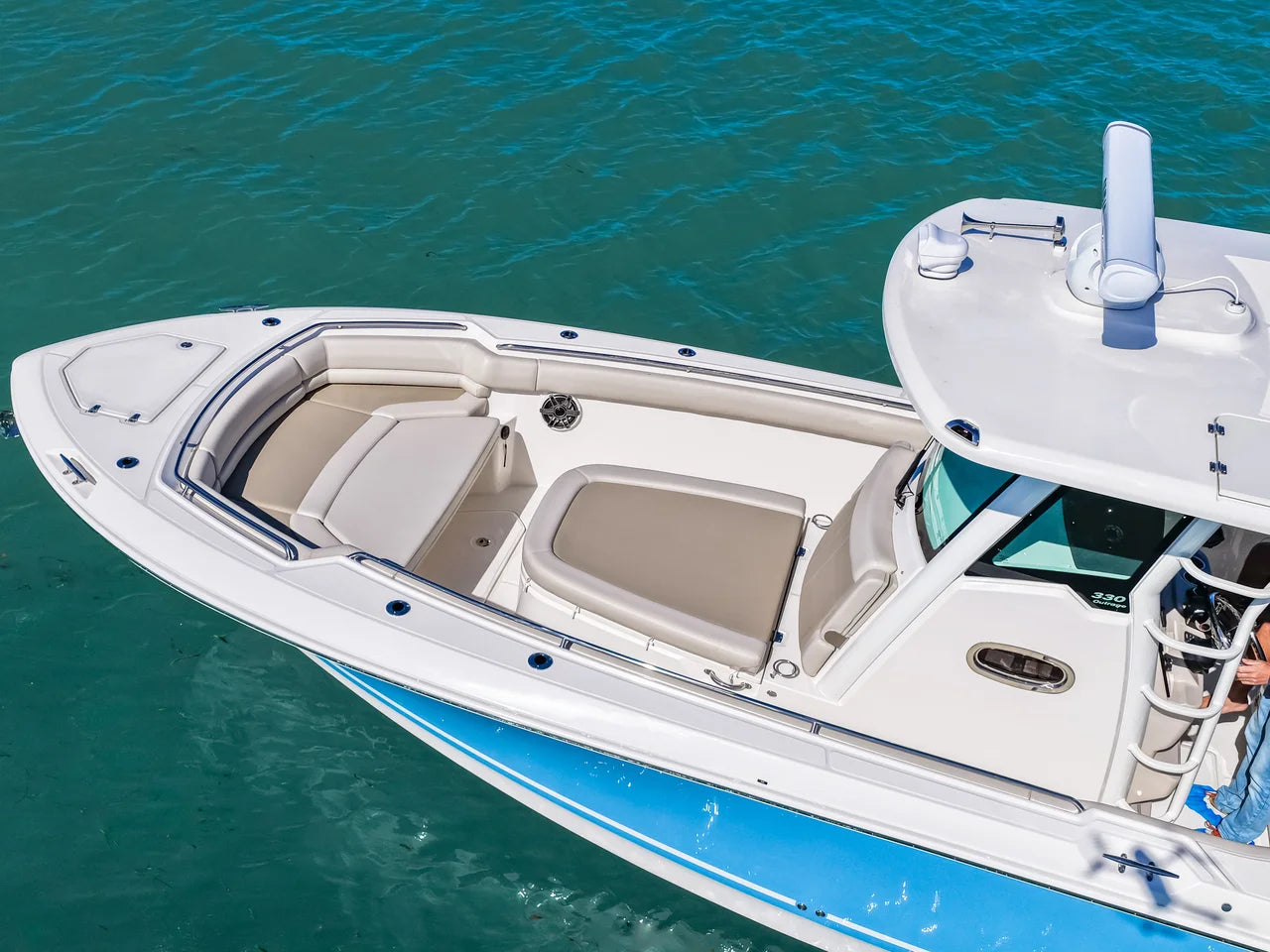 2026 Boston Whaler 330 Outrage 33.0 feet, Clearwater, Florida #53