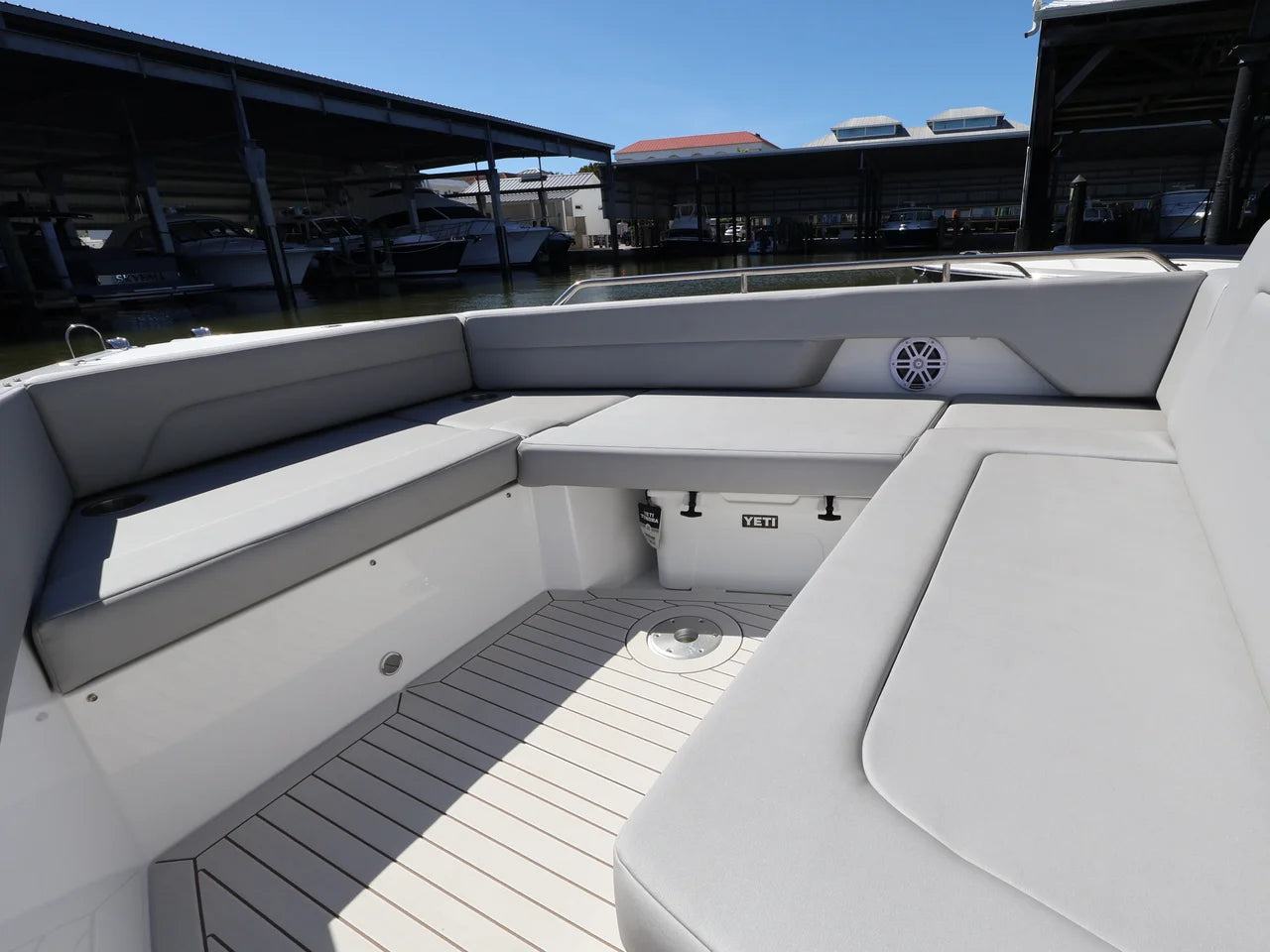2026 Cruisers Yachts 38 VTR 38.0 feet, Clearwater, Florida #49