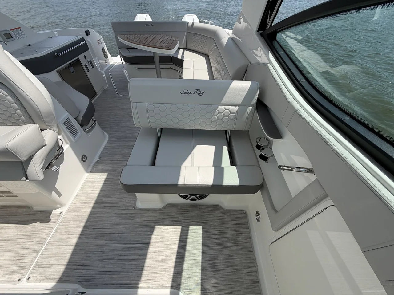 2026 Sea Ray Sundancer 320 Outboard 32.0 feet, Clearwater, Florida #41