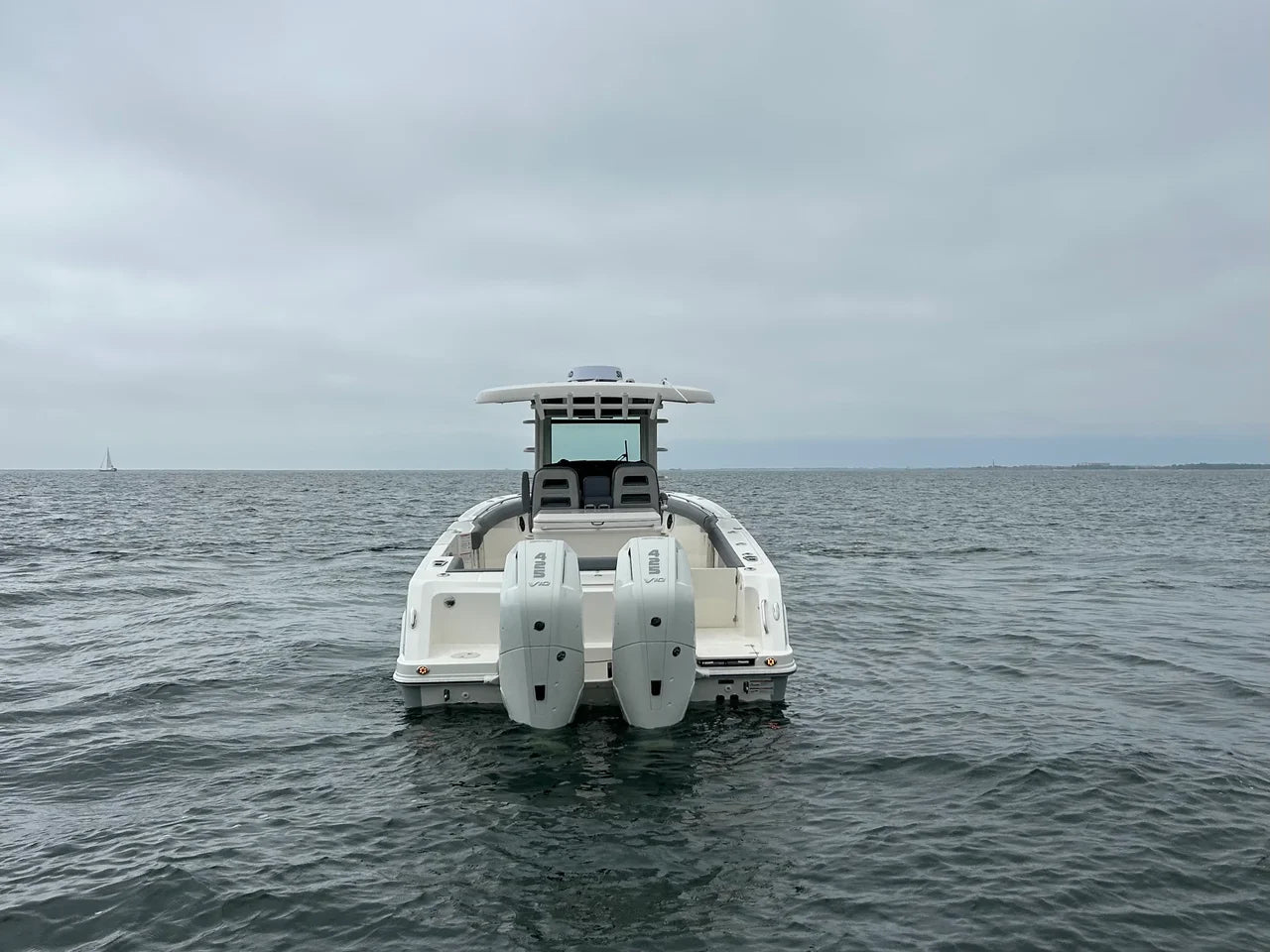 2026 Boston Whaler 330 Outrage 33.0 feet, Clearwater, Florida #13