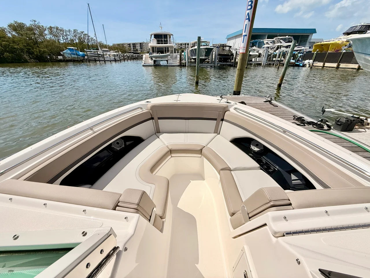 2026 Boston Whaler 280 Vantage 28.0 feet, Clearwater, Florida #50
