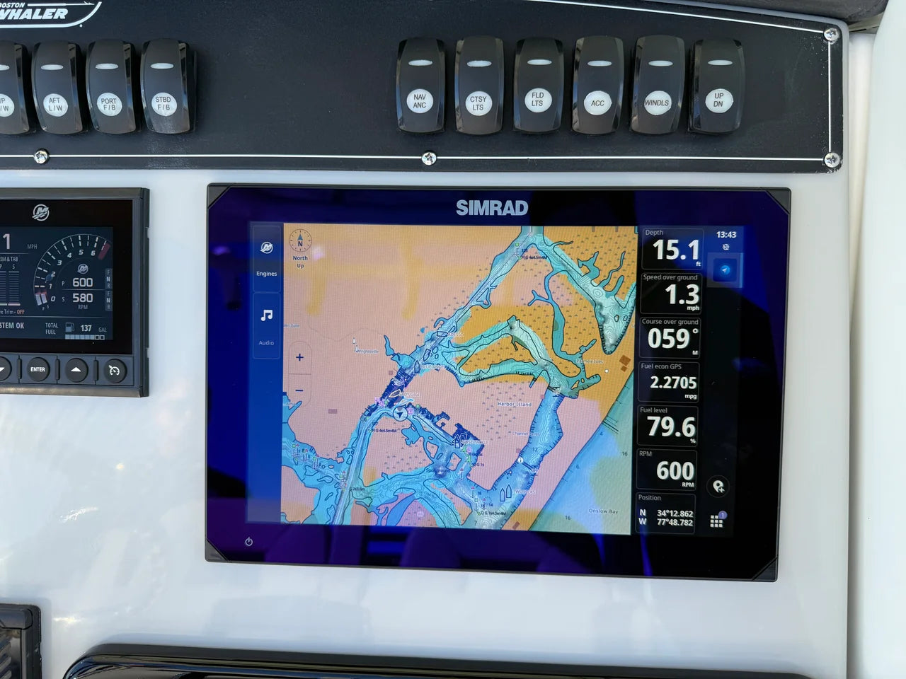 2026 Boston Whaler 250 Outrage 25.0 feet, Clearwater, Florida #11