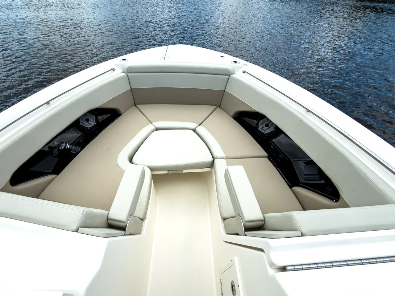 2026 Boston Whaler 280 Vantage 27.0 feet, Clearwater, Florida #21