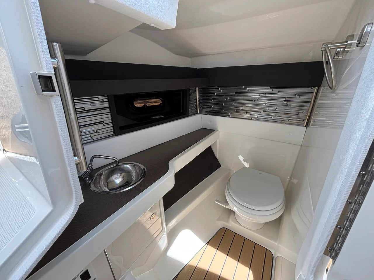 2026 Sea Ray SLX 310 Outboard 31.0 feet, Clearwater, Florida #34