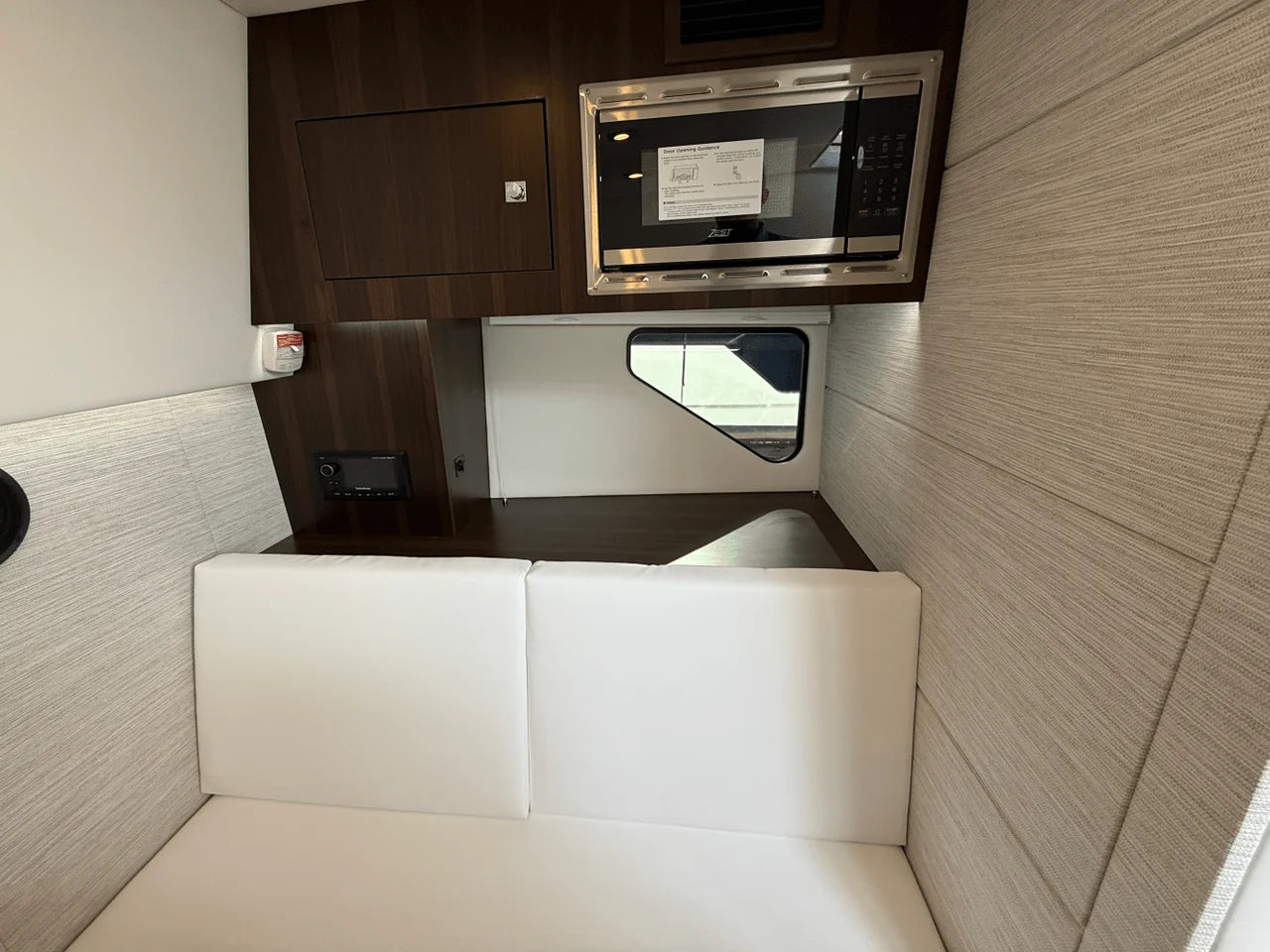 2026 Cruisers Yachts 34 GLS Outboard 34.0 feet, Clearwater, Florida #25