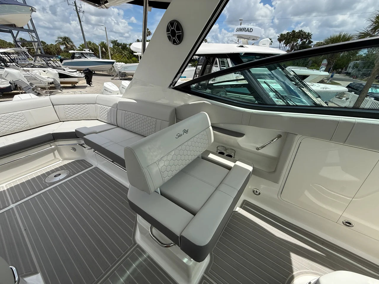 2026 Sea Ray Sundancer 320 Outboard 32.0 feet, Clearwater, Florida #27