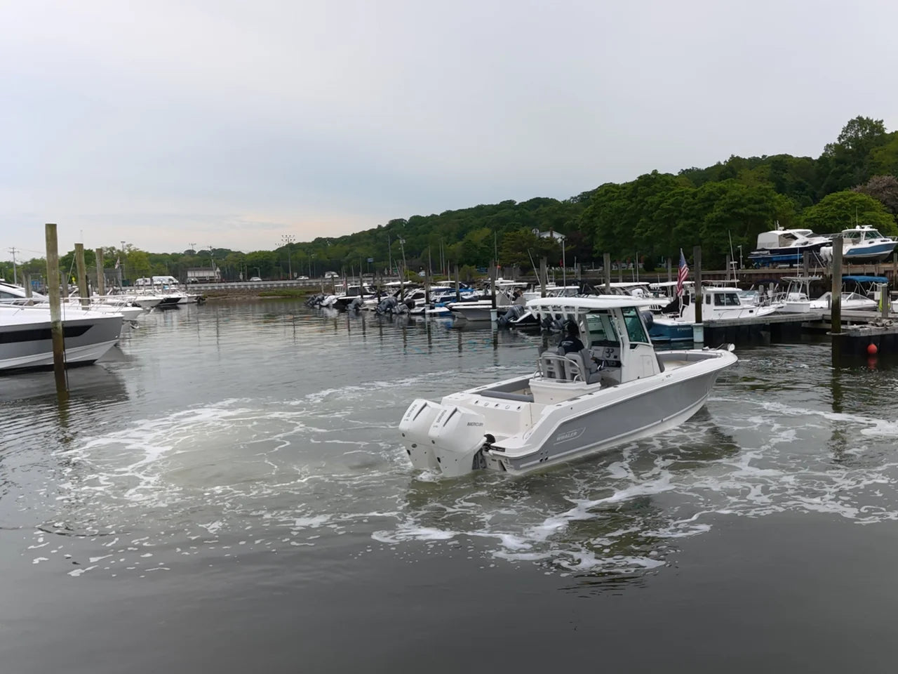 2026 Boston Whaler 250 Outrage 25.0 feet, Clearwater, Florida #2