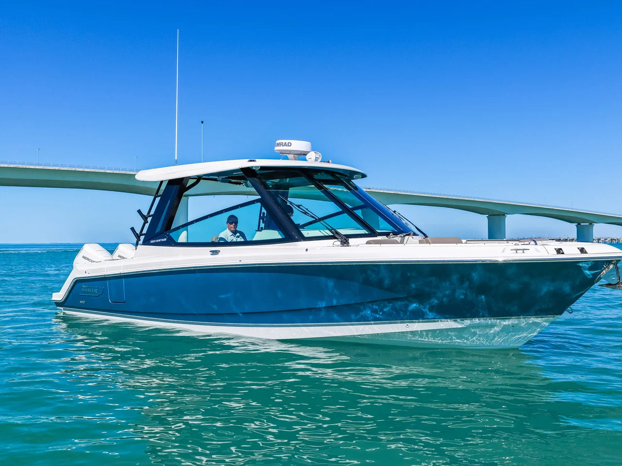2026 Boston Whaler 330 Vantage 33.0 feet, Clearwater, Florida #10