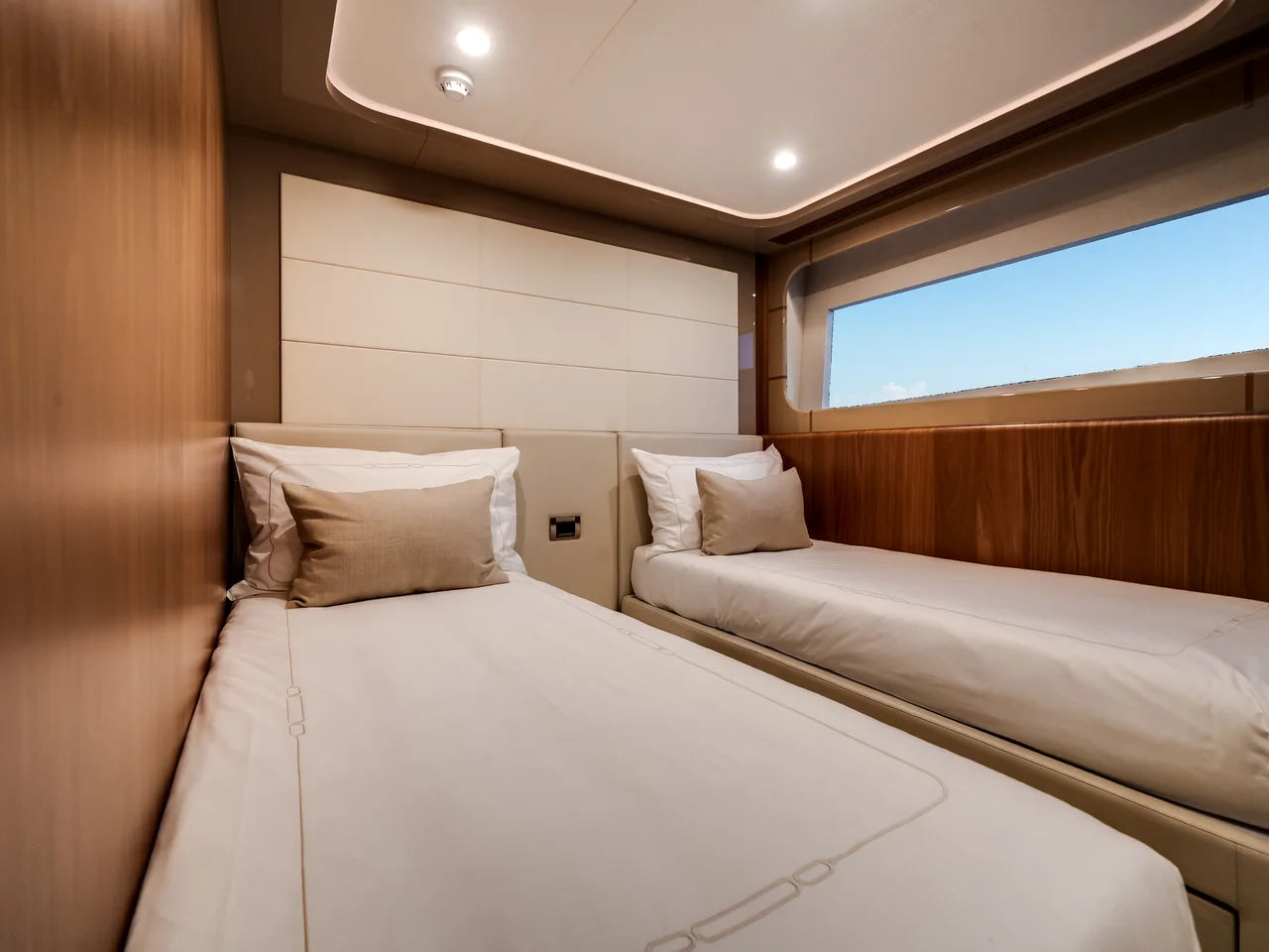 2026 Ocean Alexander 30R 98.0 feet, Clearwater, Florida #55