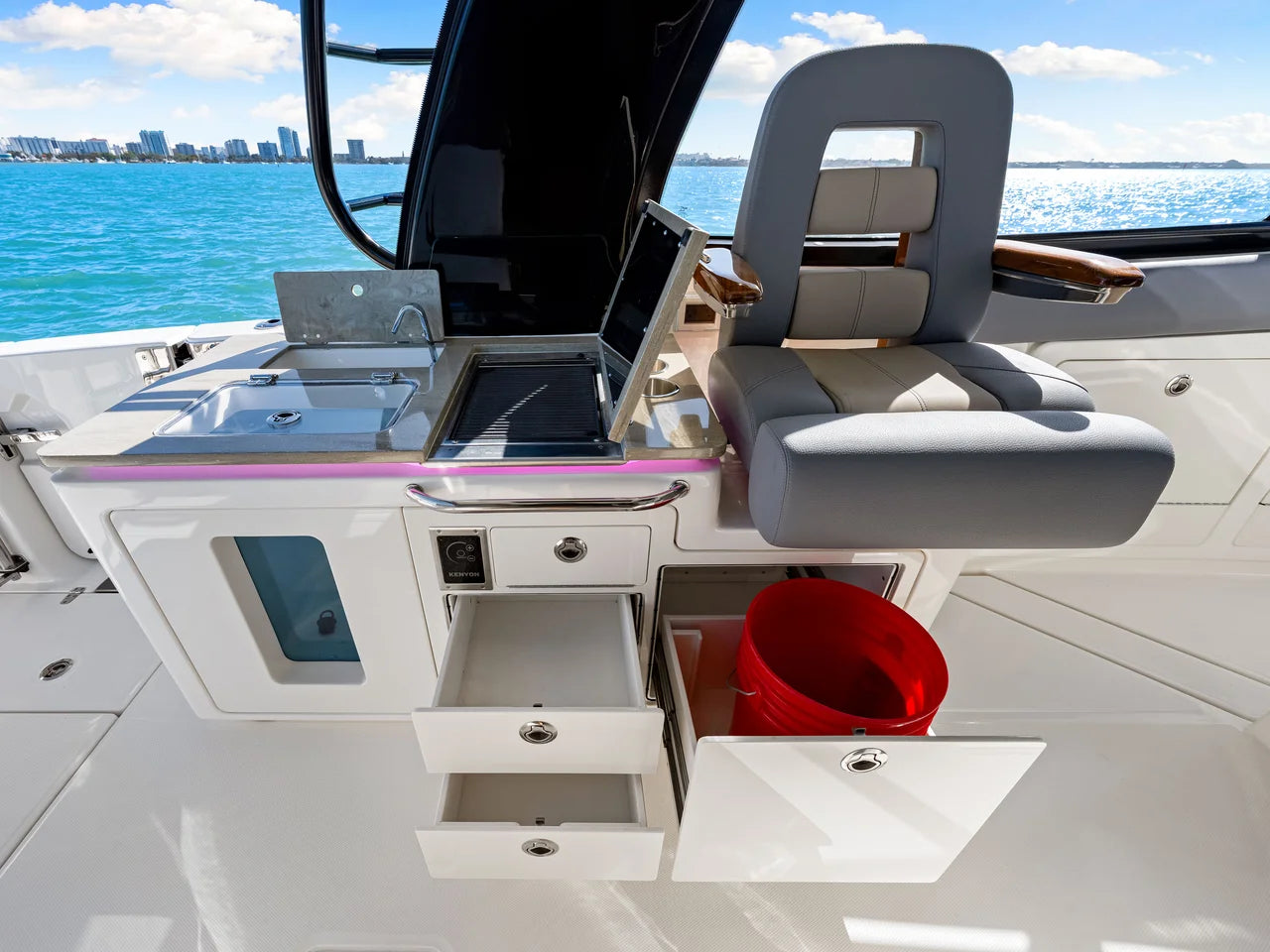 2026 Boston Whaler 380 Realm 38.0 feet, Clearwater, Florida #16