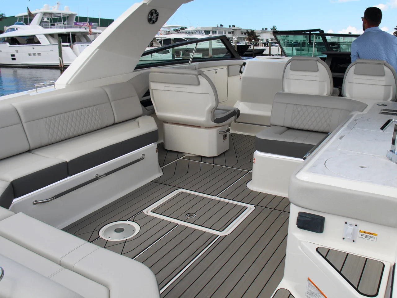 2025 Sea Ray SLX 400 Outboard 40.0 feet, Clearwater, Florida #19
