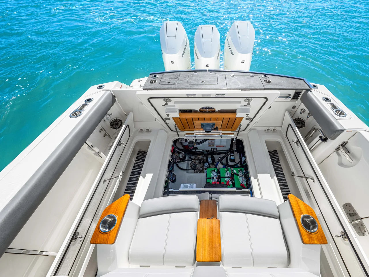 2026 Boston Whaler 360 Outrage 36.0 feet, Clearwater, Florida #21