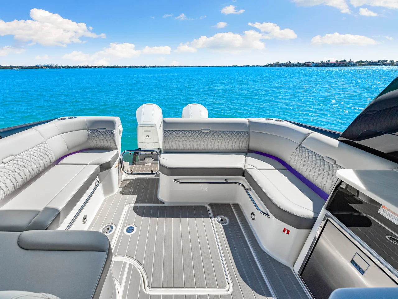 2026 Sea Ray Sundancer 370 Outboard 37.0 feet, Clearwater, Florida #41