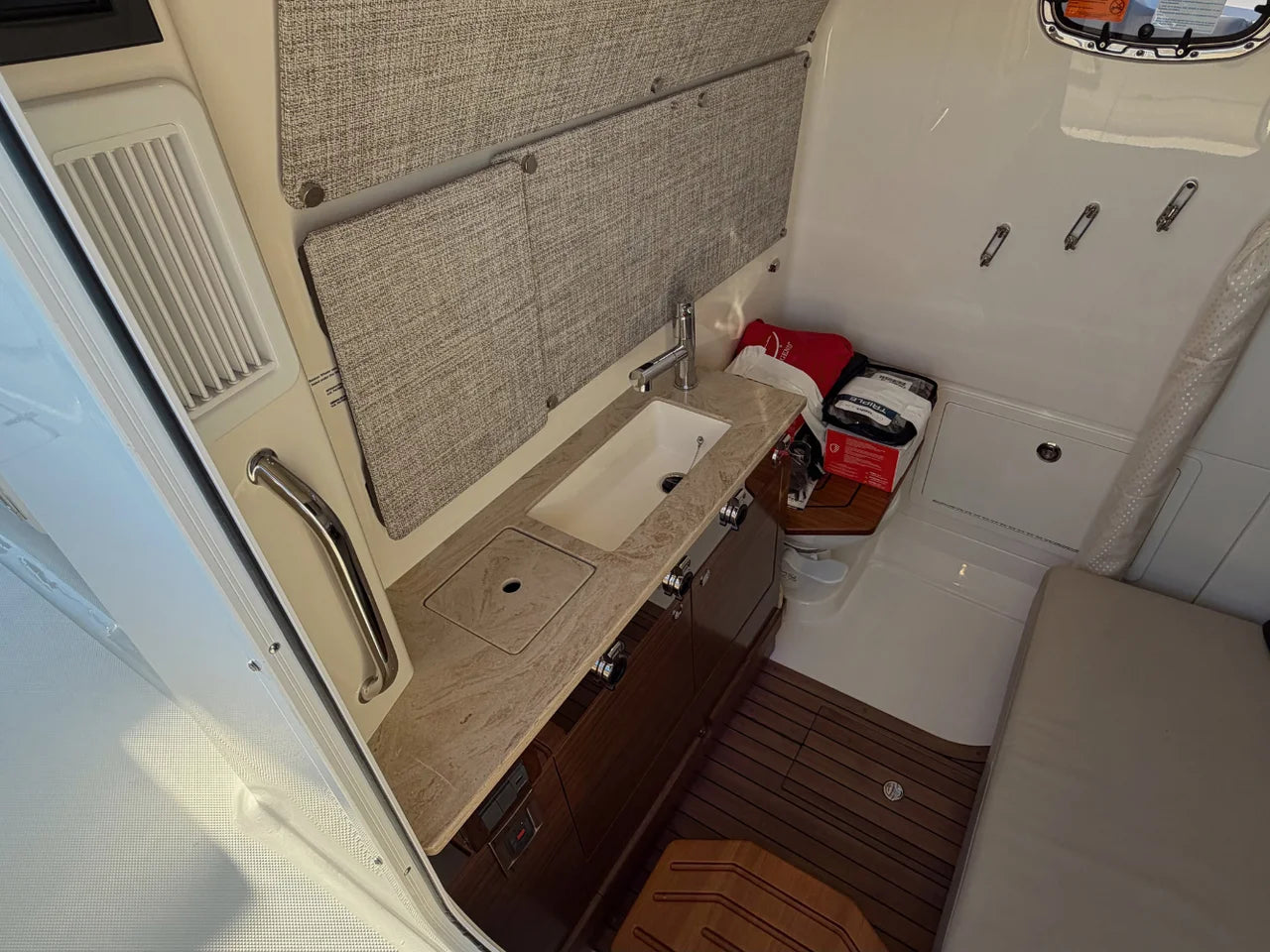 2026 Boston Whaler 360 Outrage 36.0 feet, Clearwater, Florida #40