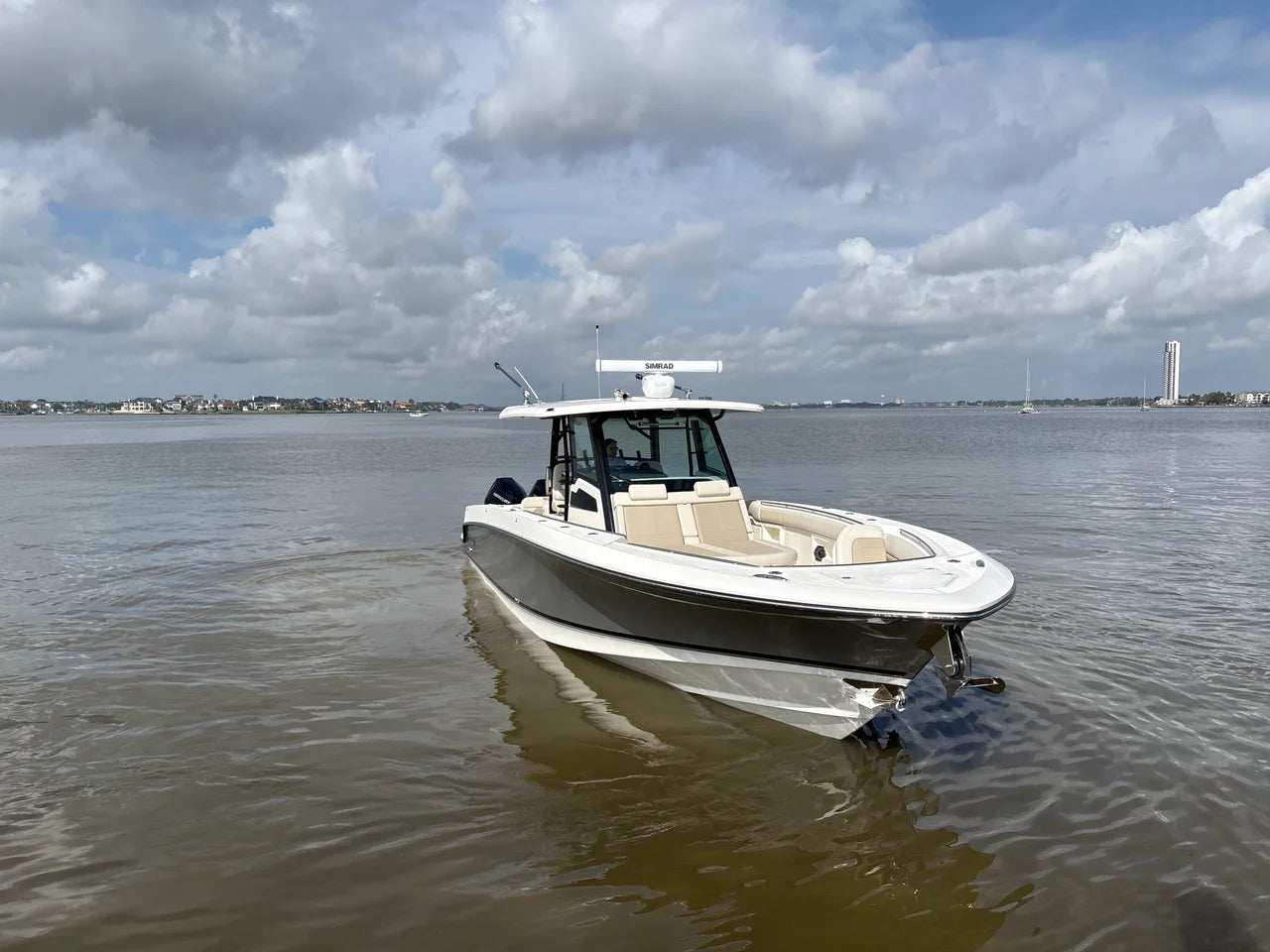 2026 Boston Whaler 380 Outrage 38.0 feet, Clearwater, Florida #4