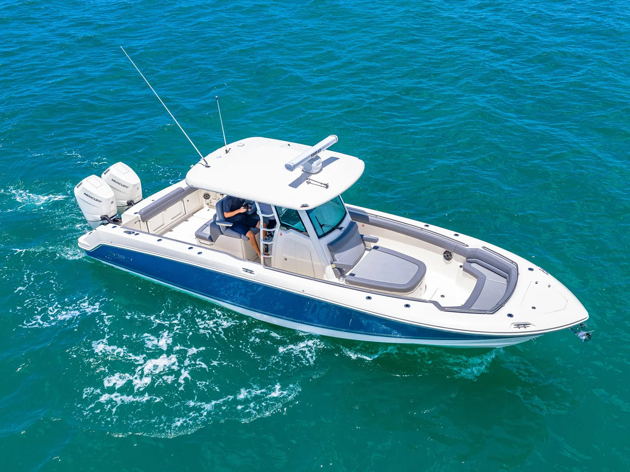 2026 Boston Whaler 330 Outrage 33.0 feet, Clearwater, Florida #11