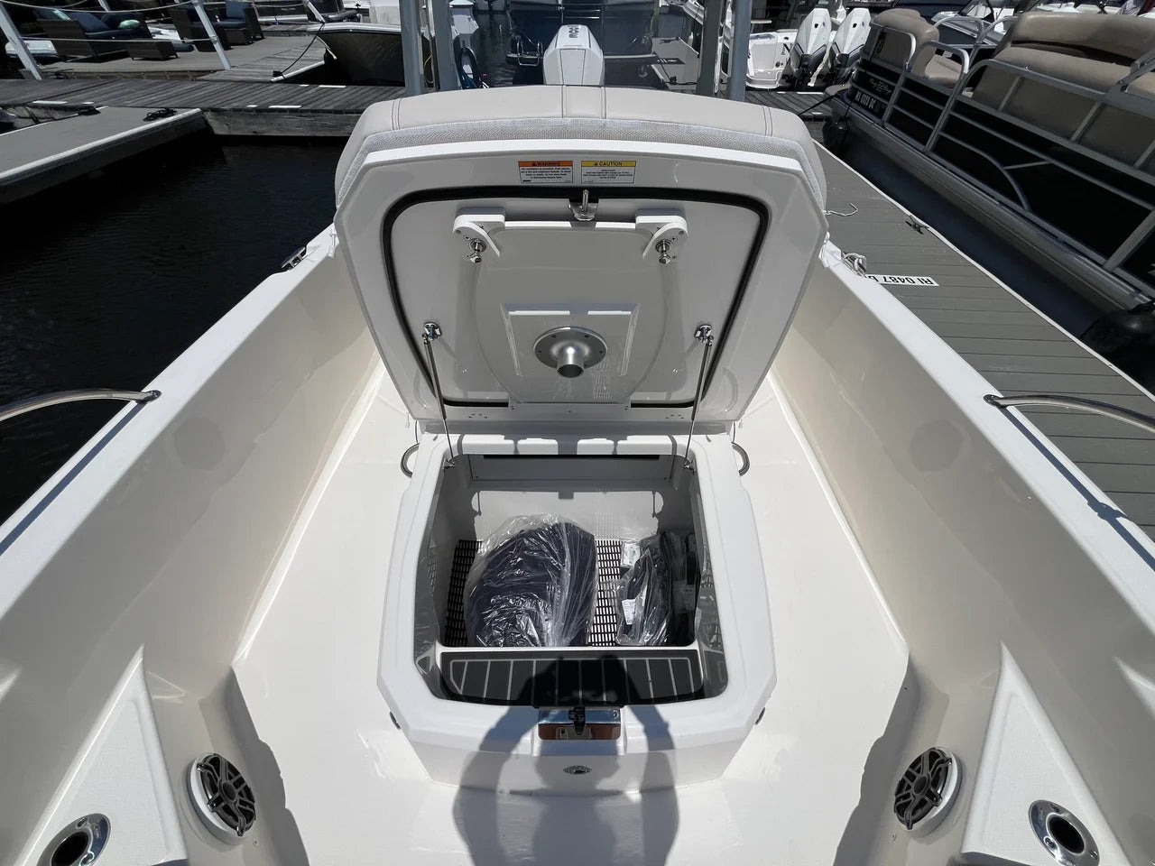 2026 Boston Whaler 250 Dauntless 25.0 feet, Clearwater, Florida #30