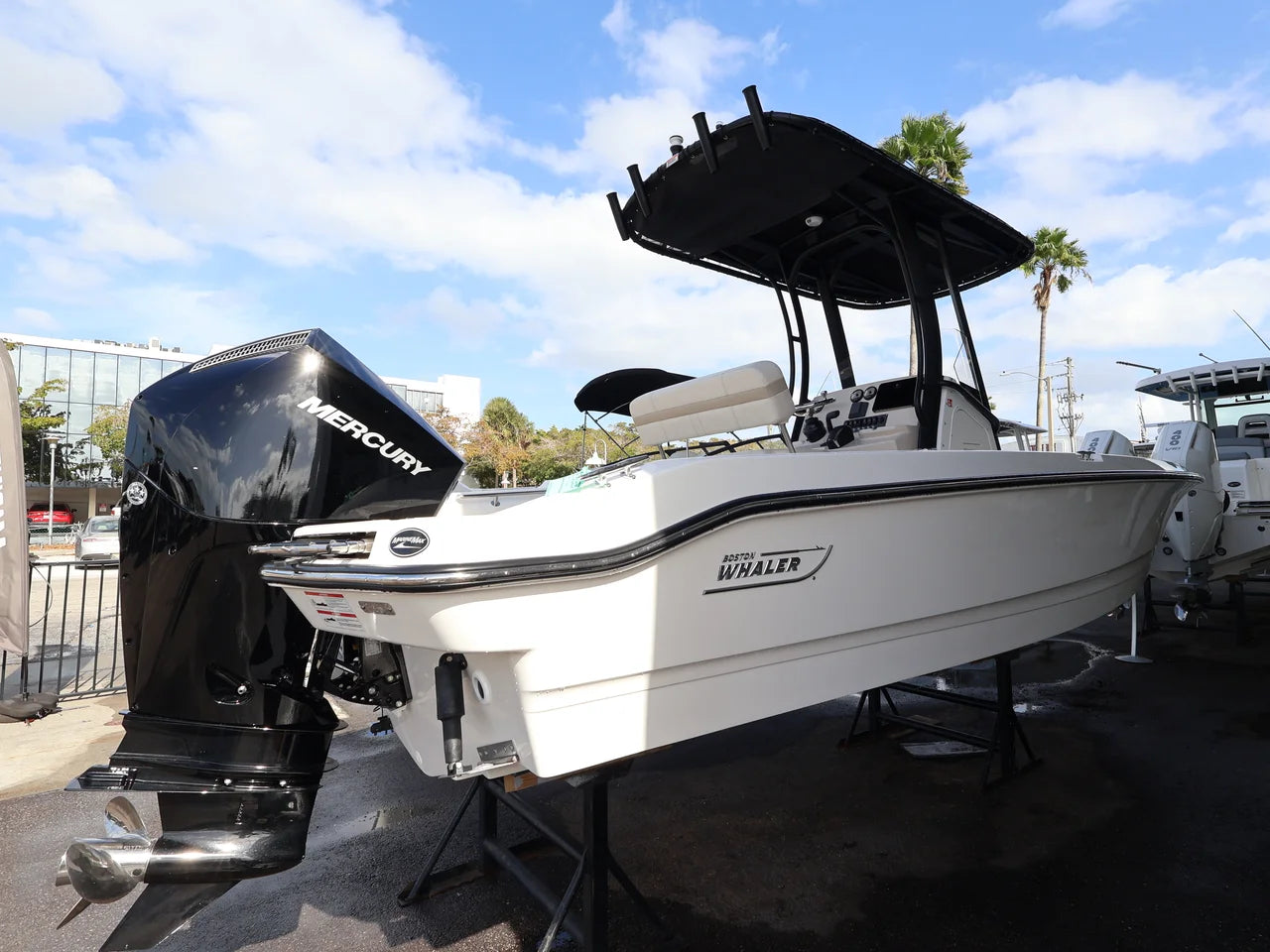 2026 Boston Whaler 220 Dauntless 22.0 feet, Clearwater, Florida #3