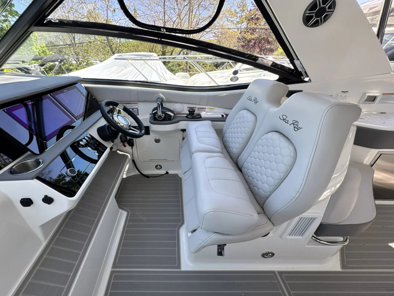 2026 Sea Ray Sundancer 320 Outboard 32.0 feet, Clearwater, Florida #25