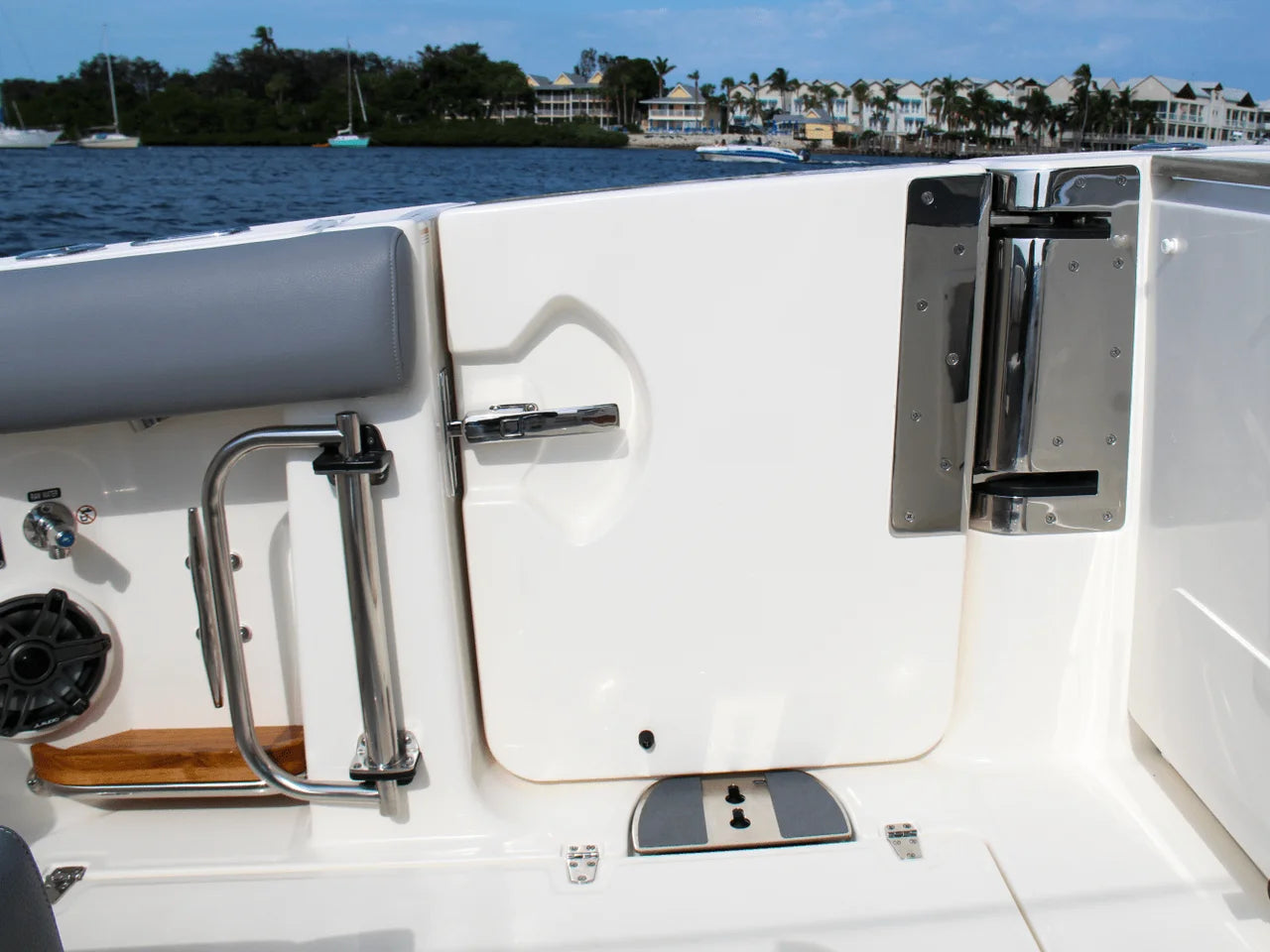2025 Boston Whaler 380 Realm 38.0 feet, Clearwater, Florida #25