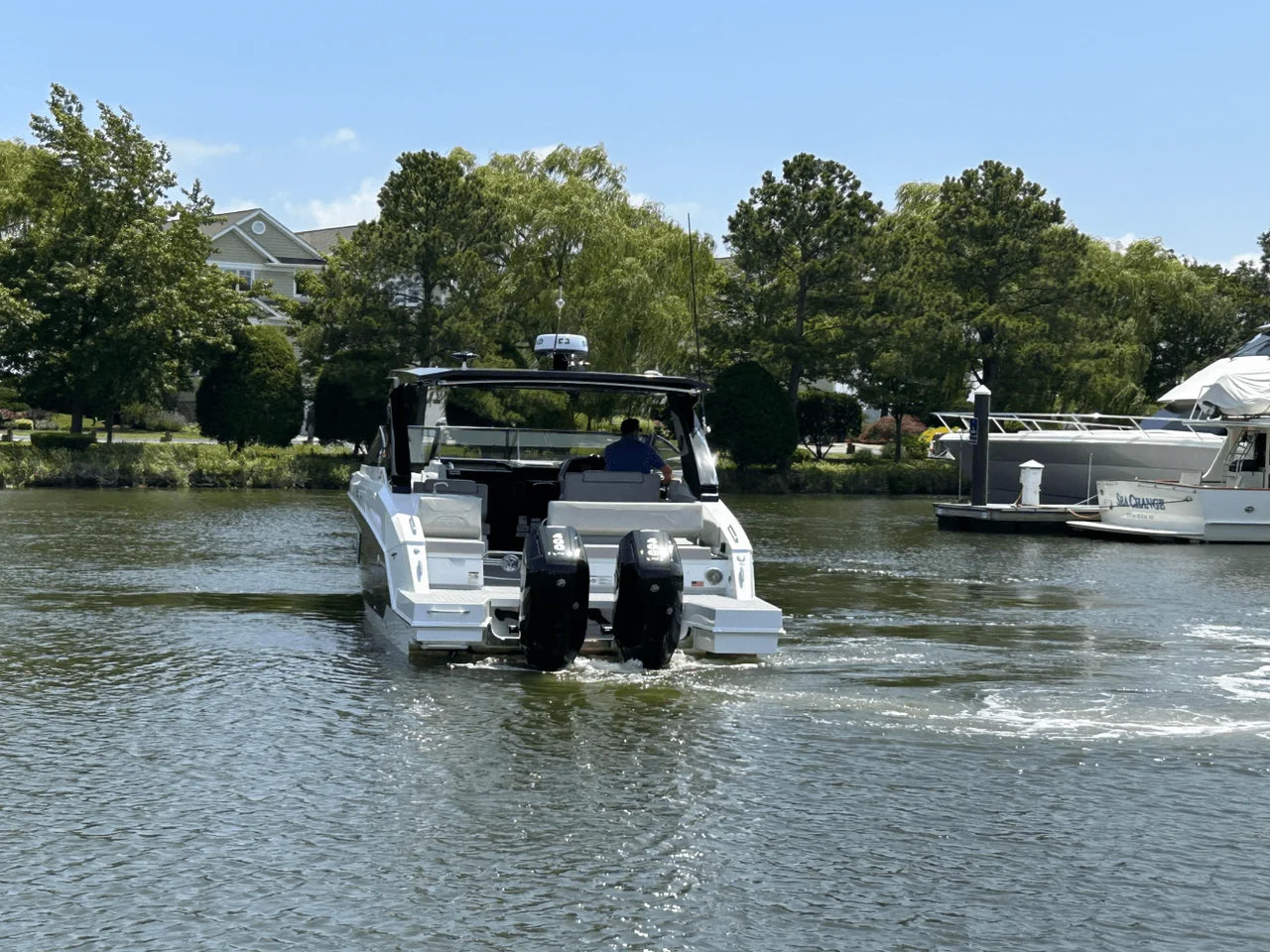 2026 Cruisers Yachts 34 GLS Outboard 34.0 feet, Clearwater, Florida #4
