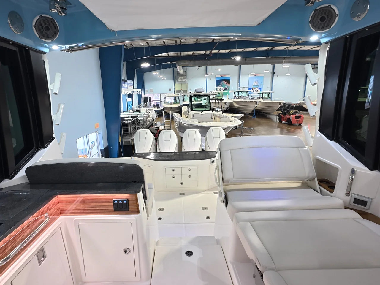 2026 Boston Whaler 405 Conquest 40.0 feet, Clearwater, Florida #23