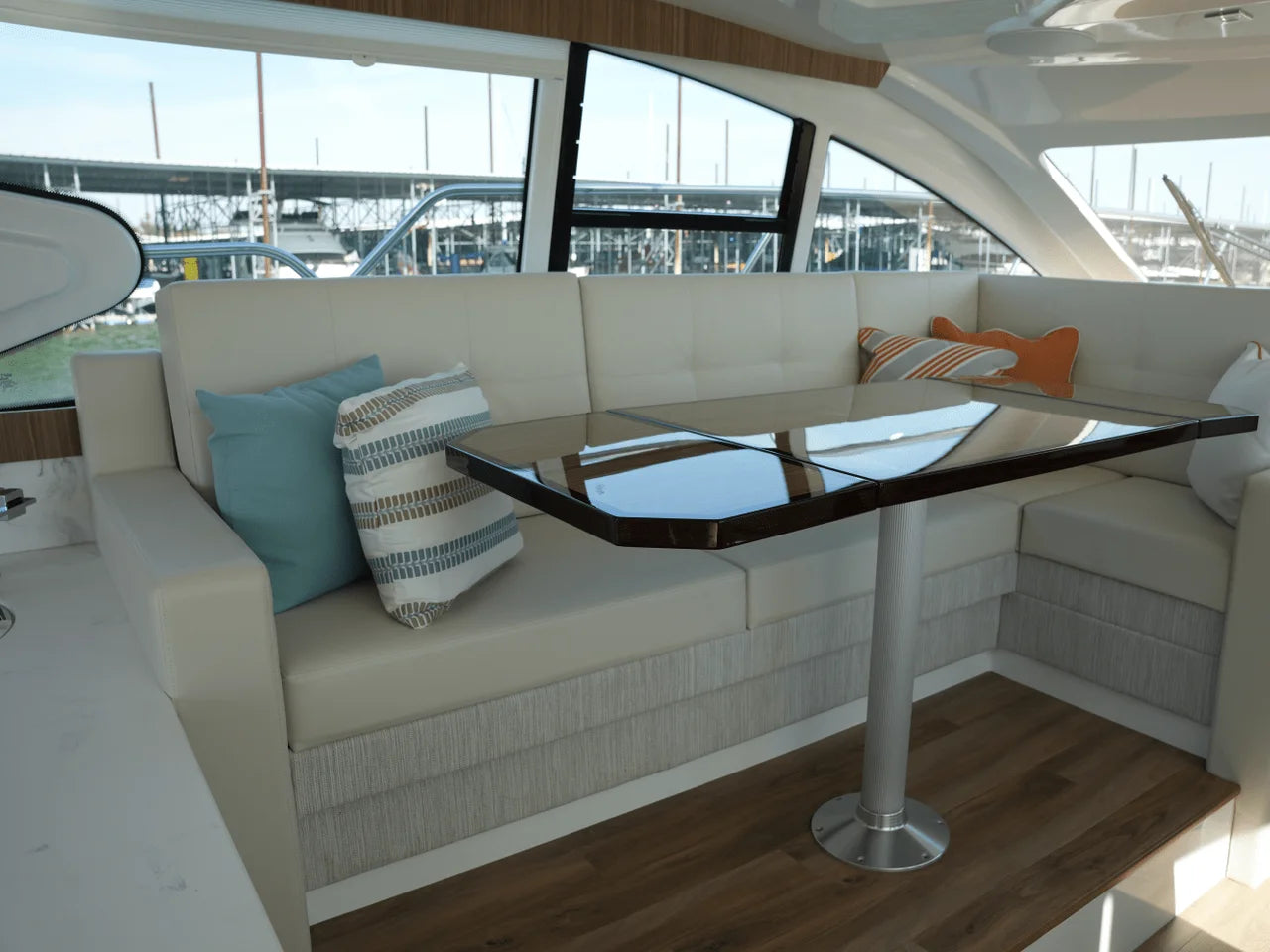 2025 Cruisers Yachts 46 Cantius 46.0 feet, Clearwater, Florida #33