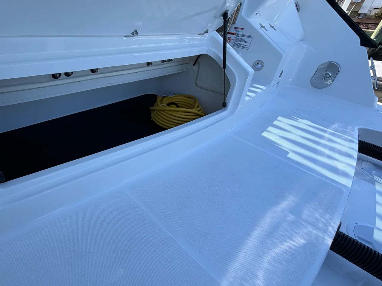 2026 Sea Ray Sundancer 370 Outboard 37.0 feet, Clearwater, Florida #50